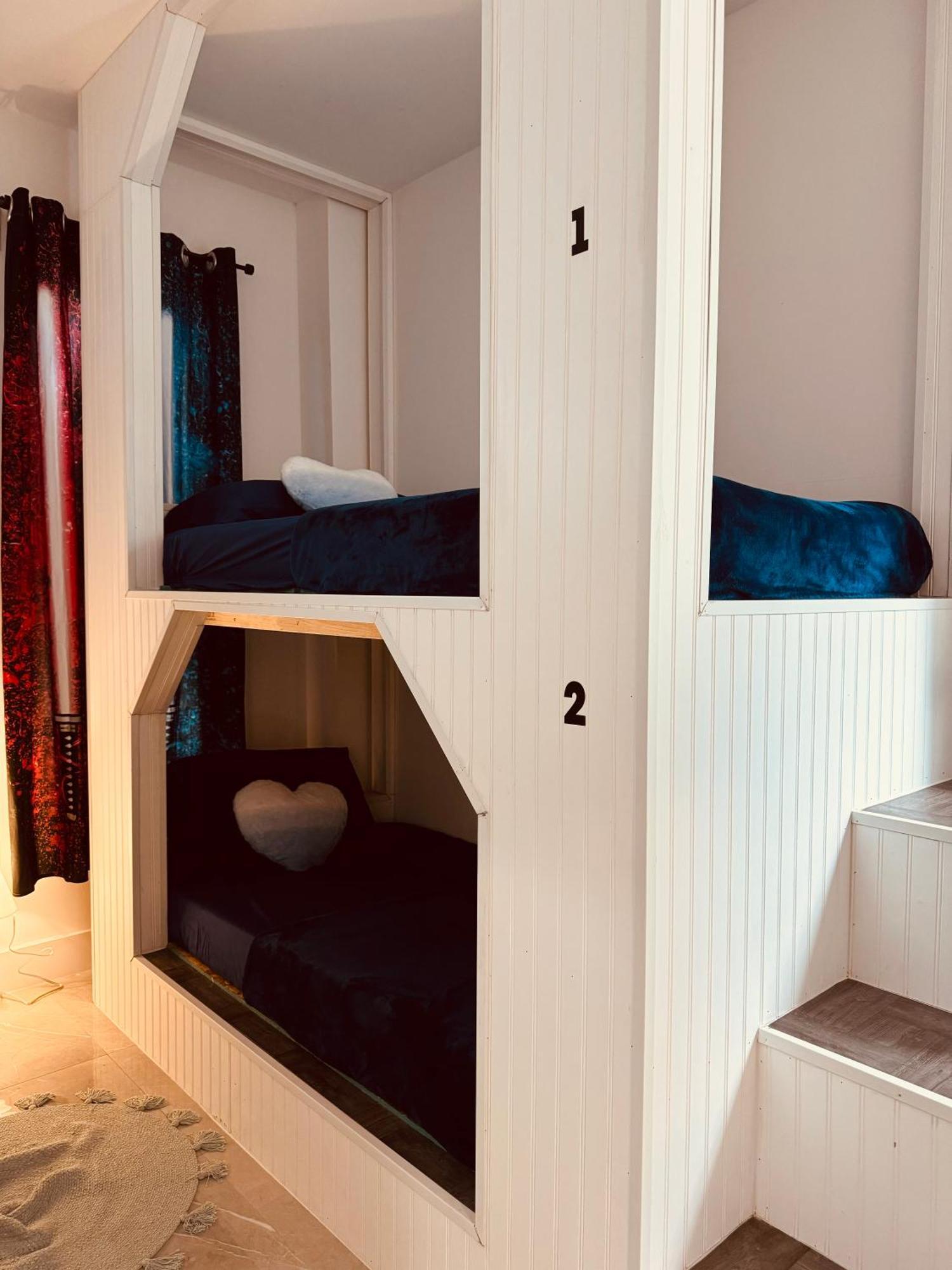 Atrium Hostel Design District Майами Экстерьер фото