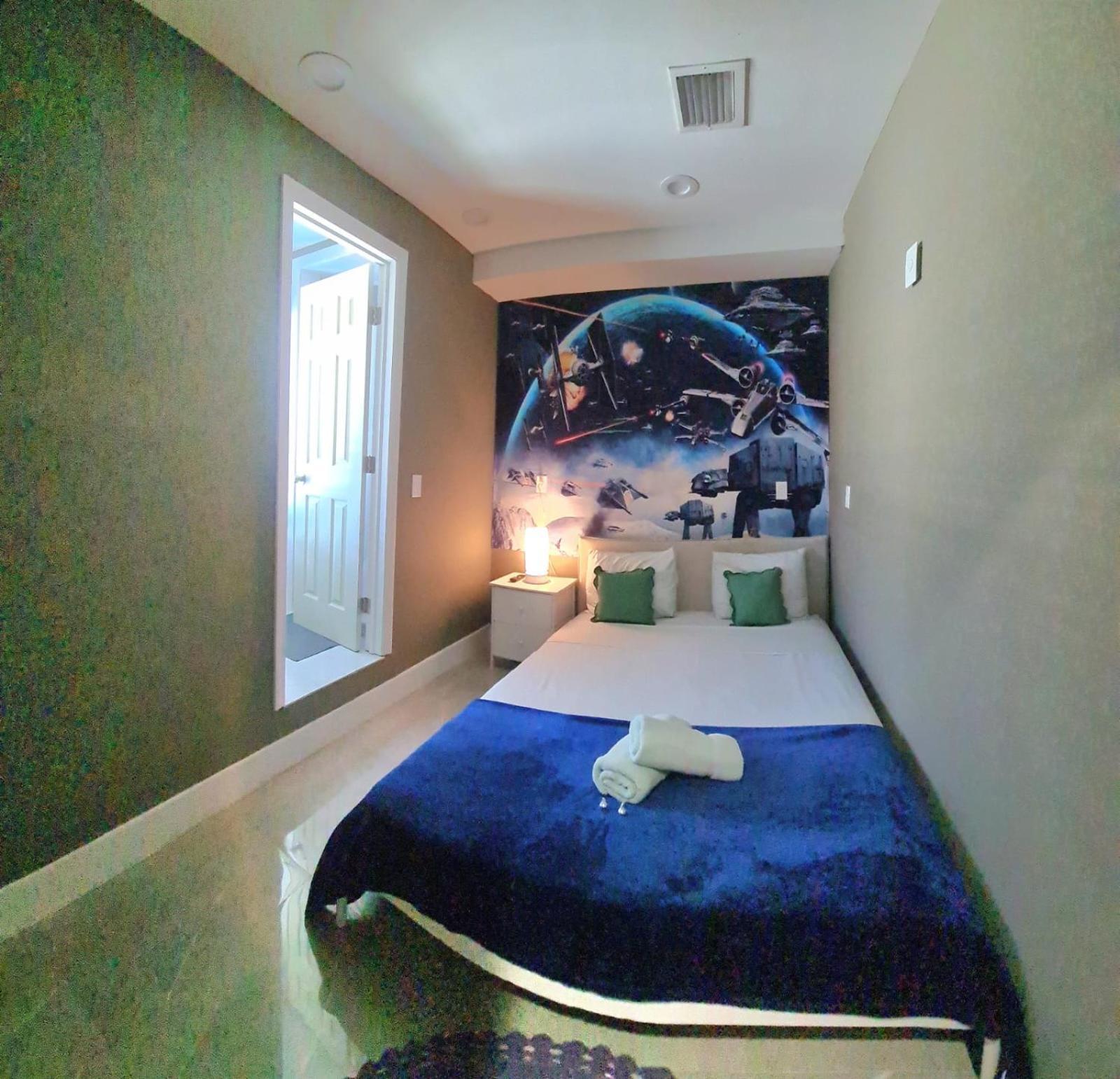 Atrium Hostel Design District Майами Экстерьер фото